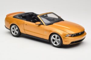 Ford Mustang GT S197 Καμπριολέ Χρυσό Maisto 1:18 31158 Μέταλλο - εικόνα 5 από 7