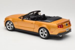 Ford Mustang GT S197 Καμπριολέ Χρυσό Maisto 1:18 31158 Μέταλλο - εικόνα 6 από 7