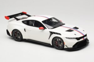 Ford Mustang GTD S650 Spirit of America Performance White GT Spirit 1:18 GT956 Ρητίνη - εικόνα 4 από 6