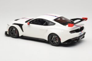Ford Mustang GTD S650 Spirit of America Performance White GT Spirit 1:18 GT956 Ρητίνη - εικόνα 5 από 6