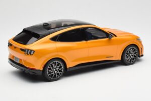 Ford Mustang Mach-E GT Performance Cyber Πορτοκαλί Otto 1:18 OT983 Ρητίνη - εικόνα 2 από 6