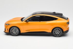 Ford Mustang Mach-E GT Performance Cyber Πορτοκαλί Otto 1:18 OT983 Ρητίνη - εικόνα 3 από 6