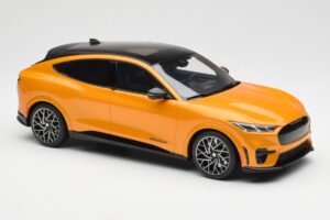 Ford Mustang Mach-E GT Performance Cyber Πορτοκαλί Otto 1:18 OT983 Ρητίνη - εικόνα 4 από 6