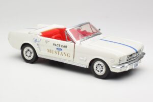 Ford Mustang Pace Car Wimbledon White Solido 1:18 81578 Μέταλλο - εικόνα 6 από 8