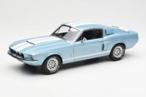 Ford Mustang Shelby GT500 Ανοιχτό Μπλε Μεταλλικό Με Λευκές Ρίγες AUTOart 1:18 72907 Μέταλλο
