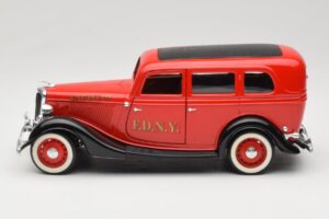 Ford Sedan Κόκκινο Solido 1:18 8066 Μέταλλο - εικόνα 4 από 8