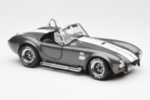 Ford Shelby Cobra 427 S/C Γκρι Μεταλλικό Με Λευκές Ρίγες Kyosho 1:18 08045GRW Μέταλλο - εικόνα 6 από 8