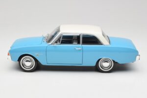 Ford Taunus 12M P1 Taunus Blue Revell 1:18 08880 Μέταλλο - εικόνα 4 από 8