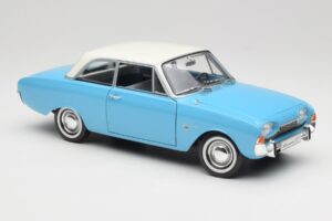 Ford Taunus 12M P1 Taunus Blue Revell 1:18 08880 Μέταλλο - εικόνα 6 από 8