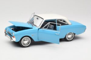 Ford Taunus 17M P2 Μπλε Revell 1:18 08817 Μέταλλο - εικόνα 2 από 8