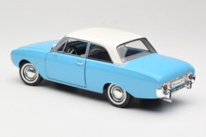 Ford Taunus 17M P2 Μπλε Revell 1:18 08817 Μέταλλο - εικόνα 7 από 8
