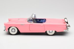 Ford Thunderbird Ροζ Revell 1:18 8804 Μέταλλο - εικόνα 4 από 8