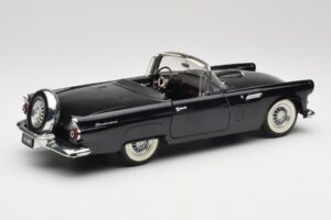 Ford Thunderbird Καμπριολέ Μαύρο Revell 1:18 8818-M1 Μέταλλο - εικόνα 3 από 8