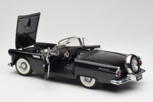 Ford Thunderbird Καμπριολέ Μαύρο Revell 1:18 8818-M1 Μέταλλο - εικόνα 5 από 8