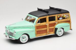 Ford Woody Panel Wagon Πράσινο Μέντας Road Signature 1:18 20028 Μέταλλο