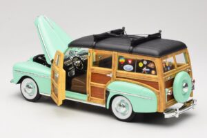 Ford Woody Panel Wagon Πράσινο Μέντας Road Signature 1:18 20028 Μέταλλο - εικόνα 5 από 8