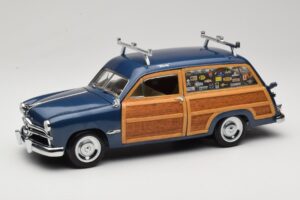 Ford Woody Station Wagon Bayview Blue Surf Shop Motor City 1:18 60002 Μέταλλο
