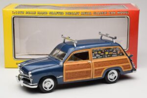 Ford Woody Station Wagon Bayview Blue Surf Shop Motor City 1:18 60002 Μέταλλο - εικόνα 8 από 8