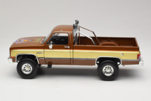 GMC K-2500 Sierra Grande Καφέ GreenLight 1:18 13560 Μέταλλο - εικόνα 4 από 8