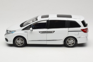 Honda Elysion Λευκό OEM 1:18 430056 Μέταλλο - εικόνα 4 από 8