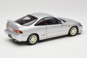 Honda Integra Type R DC2 Pre-Facelift Vogue Silver Metallic MotorHelix 1:18 M85202 Μέταλλο - εικόνα 3 από 8