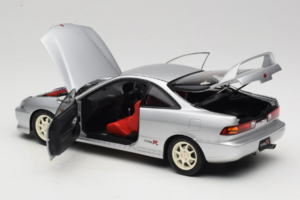 Honda Integra Type R DC2 Pre-Facelift Vogue Silver Metallic MotorHelix 1:18 M85202 Μέταλλο - εικόνα 5 από 8