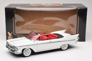 Imperial Crown Καμπριολέ Λευκό Road Signature 1:18 20138 Μέταλλο - εικόνα 8 από 8