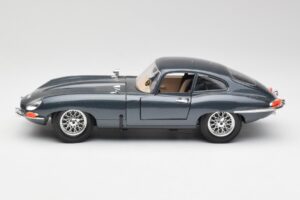 Jaguar E-Type Γκρι Bburago 1:18 30018 Μέταλλο - εικόνα 4 από 8