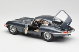 Jaguar E-Type Γκρι Bburago 1:18 30018 Μέταλλο - εικόνα 5 από 8