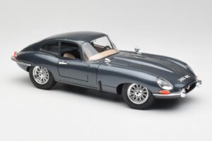 Jaguar E-Type Γκρι Bburago 1:18 30018 Μέταλλο - εικόνα 6 από 8