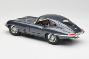 Jaguar E-Type Γκρι Bburago 1:18 30018 Μέταλλο - εικόνα 7 από 8
