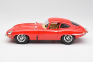 Jaguar E-Type Κόκκινο Bburago 1:18 3018 Μέταλλο - εικόνα 4 από 8