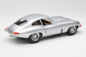 Jaguar E-Type Series 1 Ασημί Bburago 1:18 3018-M2 Μέταλλο - εικόνα 3 από 8
