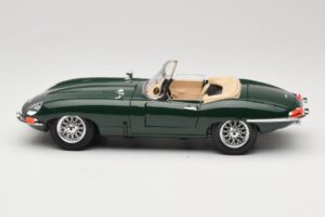 Jaguar E-Type Series 1 Roadster Πράσινο Bburago 1:18 3016-M1 Μέταλλο - εικόνα 4 από 8