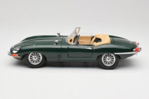 Jaguar E-Type Series 1 Roadster Πράσινο Bburago 1:18 3018-M5 Μέταλλο - εικόνα 4 από 8