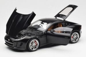 Jaguar F-Type R X152 Ματ Μαύρο AUTOart 1:18 73652 Σύνθετο - εικόνα 2 από 8