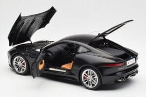 Jaguar F-Type R X152 Ματ Μαύρο AUTOart 1:18 73652 Σύνθετο - εικόνα 5 από 8