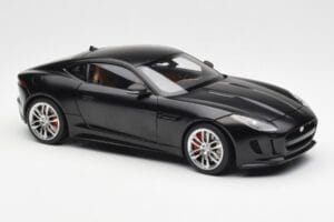 Jaguar F-Type R X152 Ματ Μαύρο AUTOart 1:18 73652 Σύνθετο - εικόνα 6 από 8