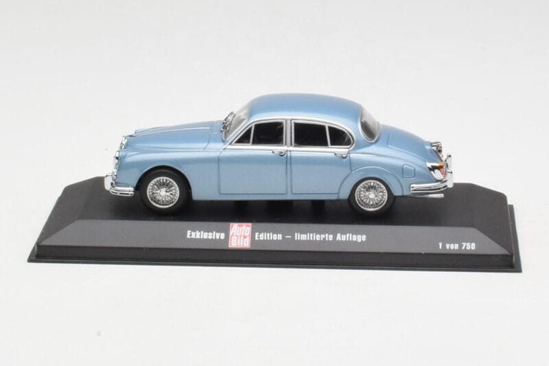 Jaguar Mk II Blue Metallic Minichamps 1:43 433130604 Μέταλλο