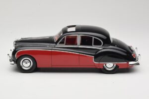 Jaguar Mk VIII Μαύρο & Σκούρο Κόκκινο BoS Models 1:18 BOS408 Ρητίνη - εικόνα 3 από 6