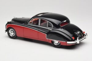 Jaguar Mk VIII Μαύρο & Σκούρο Κόκκινο BoS Models 1:18 BOS408 Ρητίνη - εικόνα 5 από 6
