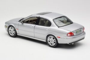 Jaguar X-Type Ασημί Maisto 1:18 7271328 Μέταλλο - εικόνα 7 από 8