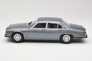 Jaguar XJ Series III Metallic Grey MCG 1:18 MCG18177 Μέταλλο - εικόνα 3 από 6