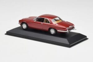 Jaguar XJ12 Coupe Regency Κόκκινο Minichamps 1:43 400130461 Μέταλλο - εικόνα 3 από 4