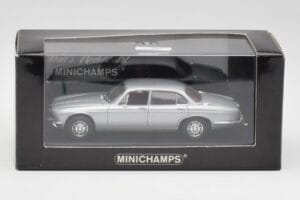 Jaguar XJ12 Series II Ασημί Minichamps 1:43 400130401 Μέταλλο - εικόνα 4 από 4