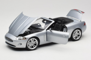 Jaguar XK X150 Καμπριολέ Ασημί Minichamps 1:18 153130533 Μέταλλο - εικόνα 2 από 8