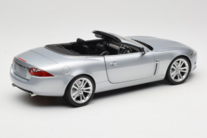 Jaguar XK X150 Καμπριολέ Ασημί Minichamps 1:18 153130533 Μέταλλο - εικόνα 3 από 8