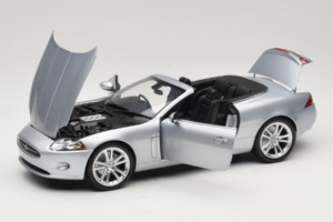 Jaguar XK X150 Καμπριολέ Ασημί Minichamps 1:18 150130531 Μέταλλο - εικόνα 2 από 8