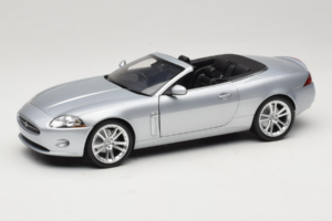 Jaguar XK X150 Καμπριολέ Ασημί Minichamps 1:18 150130531 Μέταλλο