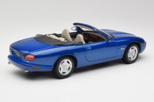 Jaguar XK8 X100 Καμπριολέ Azure Μπλε Maisto 1:18 50286 Μέταλλο - εικόνα 3 από 8